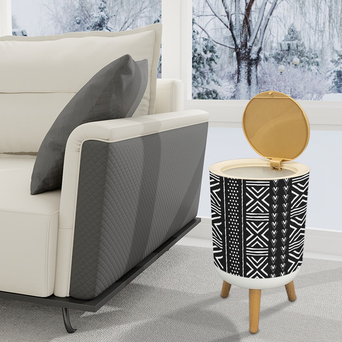 Round Trash Can with Lid