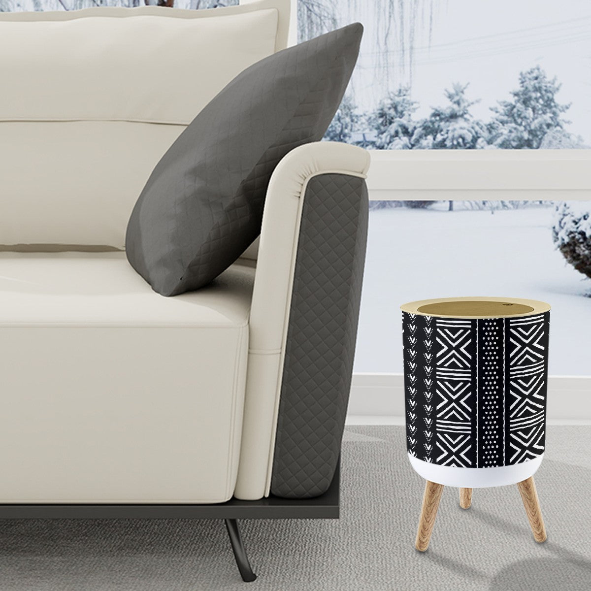 Round Trash Can with Lid